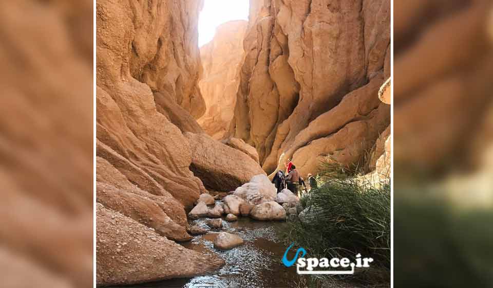 چشمه مرتضی علی در 27 کیلومتری مجموعه گردشگری نارنجستان طبس - خراسان جنوبی